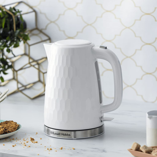 Russell Hobbs Vattenkokare Honeycomb vit